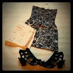 Flower patterned strapless tank